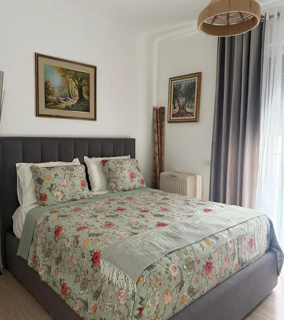 Troi Apartament Влёра Апартаменты